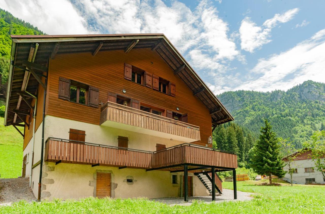 Grand Appartement Proche Gd Bornand Glieres-Val-de-Borne المظهر الخارجي الصورة