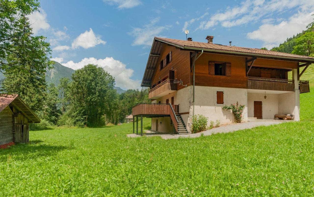Grand Appartement Proche Gd Bornand Glieres-Val-de-Borne المظهر الخارجي الصورة